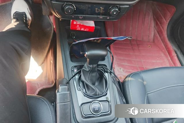 Qoros 3 2019 Белый из Китая, фото 3