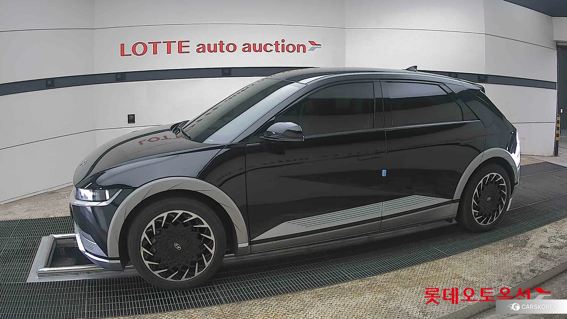 Hyundai IONIQ 5 2022 Phantom Black Pearl из Кореи, фото 3