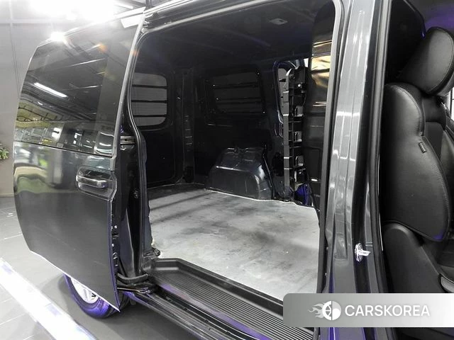 Hyundai Staria 2022 Серый из Кореи, фото 3