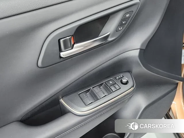 Toyota Crown Crossover 2023 Оранжевый из Кореи, фото 3