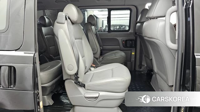 Hyundai The New Grand Starex 2020 Черный из Кореи, фото 3