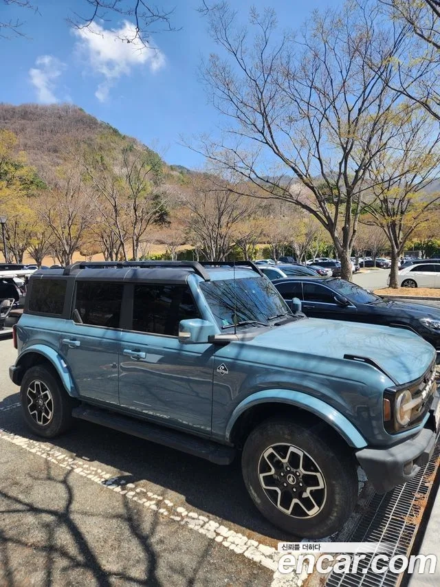 Ford Bronco 6th Generation 2022 Небесно-голубой из Кореи, фото 3