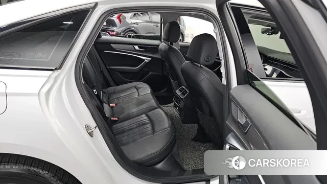 Audi A6 (C8) 2020 Белый из Кореи, фото 3