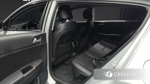 Kia Sportage The Bold 2020 Серебристо-серый из Кореи, фото 3