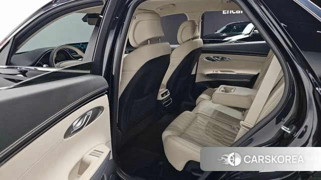 Genesis GV70 2021 Черный из Кореи, фото 3
