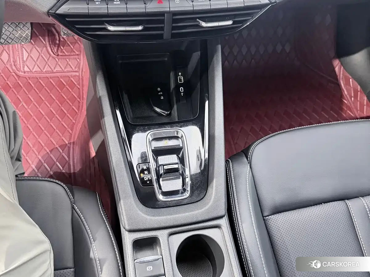 Skoda Octavia 2024 Белый из Китая, фото 3