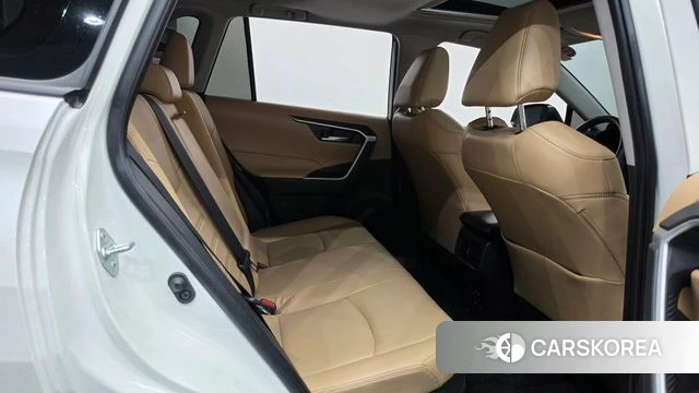 Toyota RAV4 5th Generation 2020 Белый из Кореи, фото 3