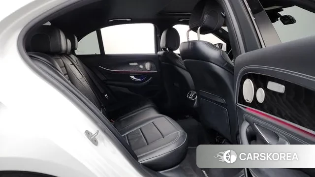 Mercedes-Benz E-Class W213 2023 Белый из Кореи, фото 3