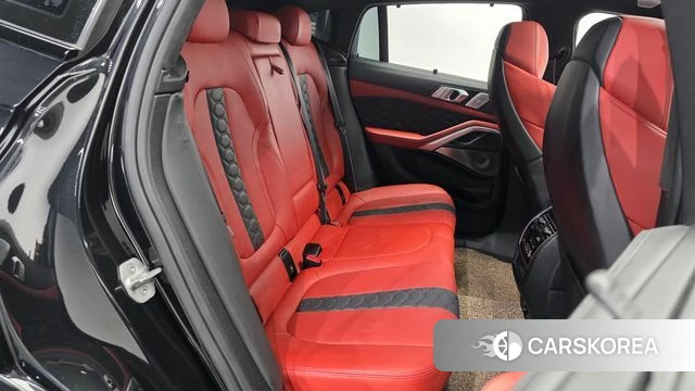 BMW X6M (G06) 2021 Черный из Кореи, фото 3