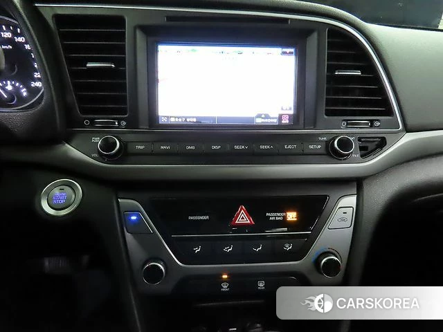 Hyundai Avante AD 2018 Белый из Кореи, фото 3