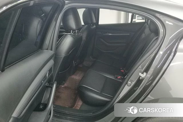 Mazda 3 Angkesaila 2022 Темно-серый из Китая, фото 3