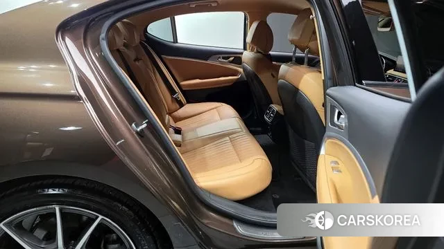 Genesis The New G70 2021 Коричневый из Кореи, фото 3