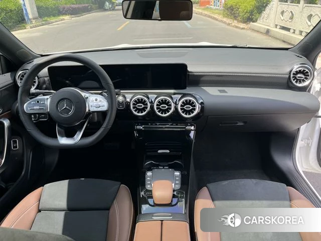 Mercedes-Benz Class A 2021 Белый из Китая, фото 3