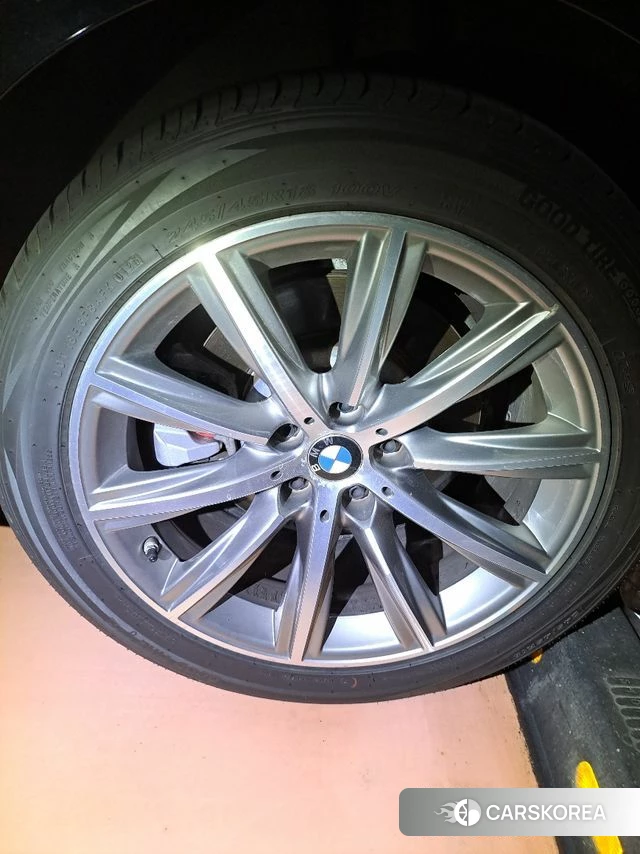 BMW 5 Series (G30) 2019 Черный из Кореи, фото 3