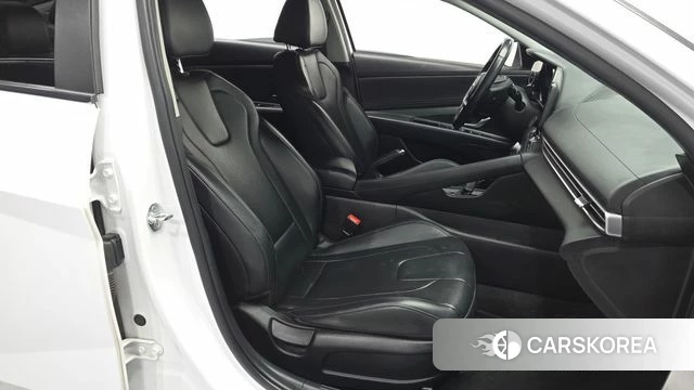 Hyundai Avante (CN7) 2021 Белый из Кореи, фото 3