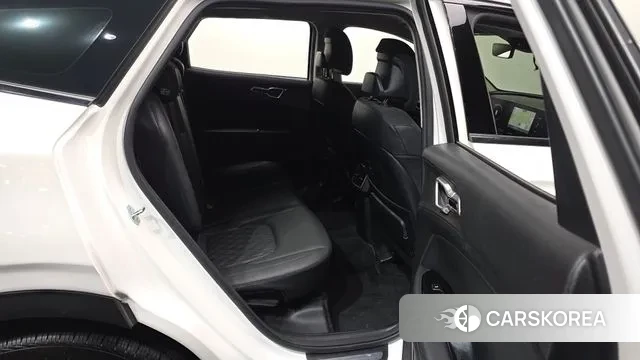 Kia Sportage 5th Generation 2023 Белый из Кореи, фото 3