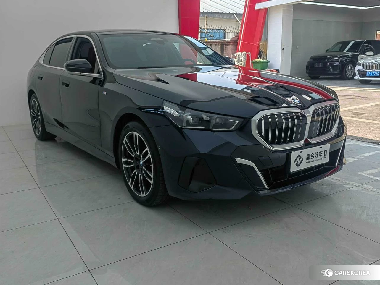 BMW 5 series 2024 Черный из Китая, фото 3