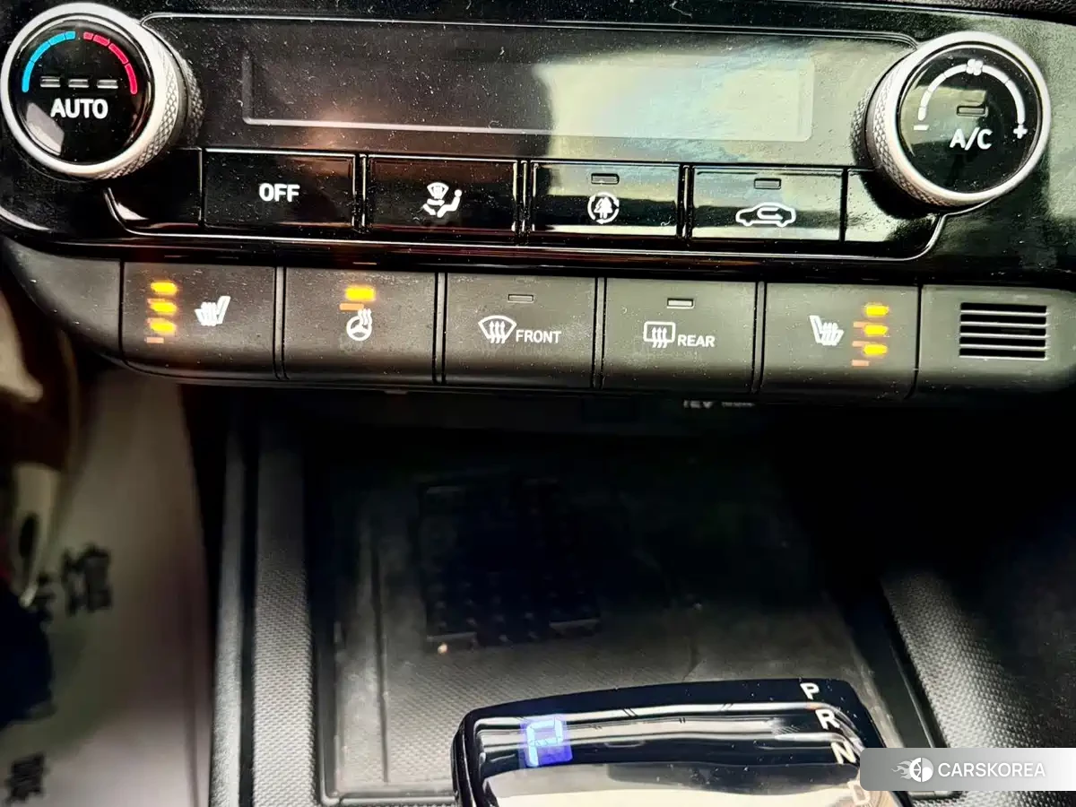 Hyundai Elantra 2023 Белый из Китая, фото 3