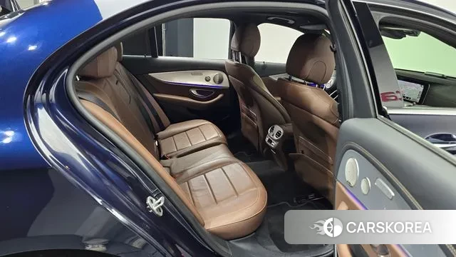 Mercedes-Benz E-Class W213 2021 Синий из Кореи, фото 3