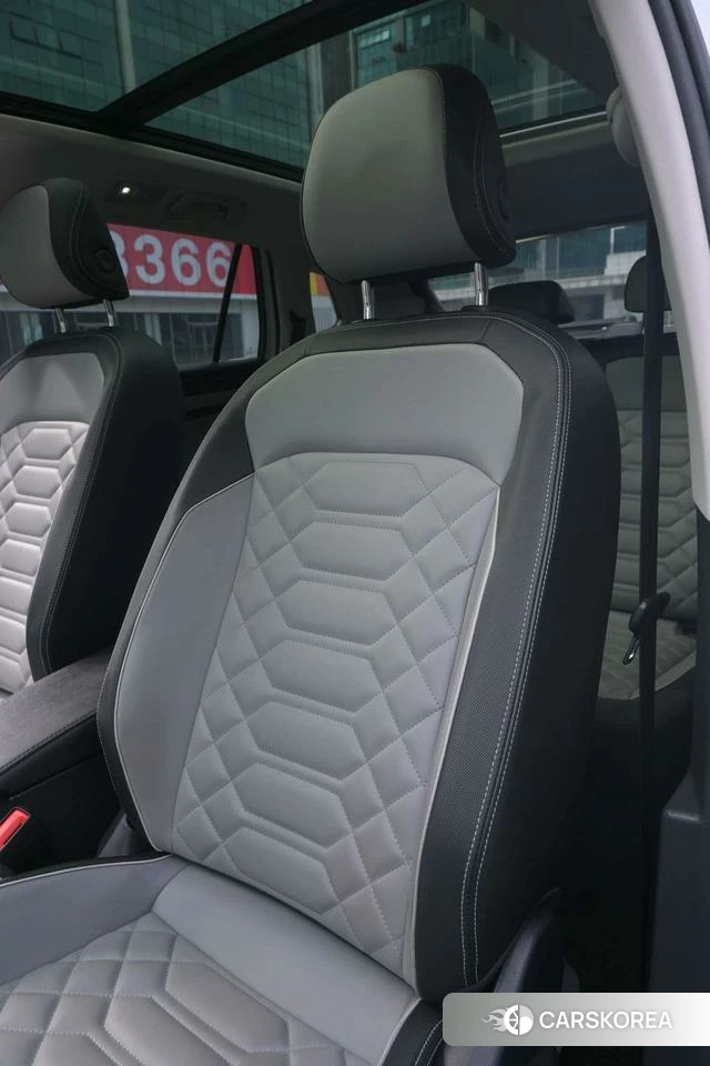 Volkswagen Tanyue 2023 Белый из Китая, фото 3