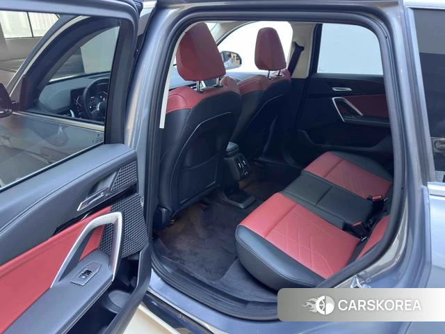 BMW X1 2023 Серебристо-серый из Китая, фото 3