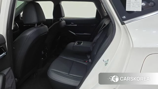 Kia Seltos 2022 Белый из Кореи, фото 3