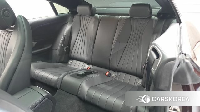 Mercedes-Benz E-Class W213 2022 Красный из Кореи, фото 3