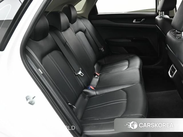 Kia The New K5 3rd generation 2024 Белый из Кореи, фото 3