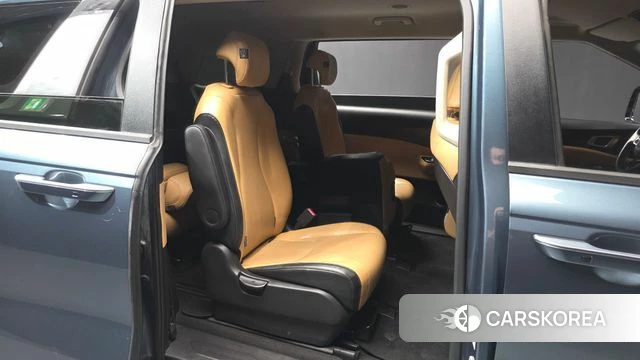 Kia Carnival 4th generation 2022 Серый из Кореи, фото 3