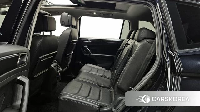 Volkswagen Tiguan Allspace 2020 Черный из Кореи, фото 3