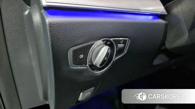 Mercedes-Benz E-Class W213 2018 Черный из Кореи, фото 3