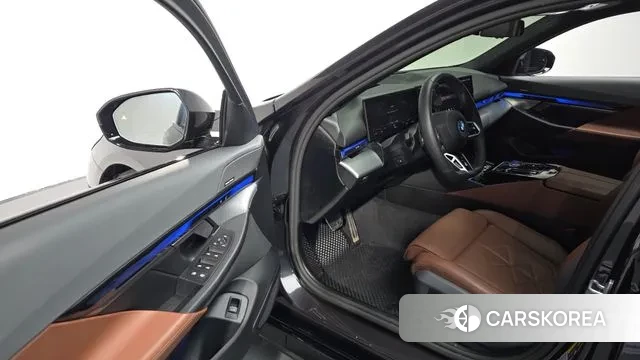 BMW i5 (G60) 2024 Серый из Кореи, фото 3