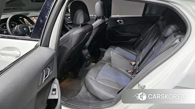 BMW 1 Series (F40) 2023 Белый из Кореи, фото 3