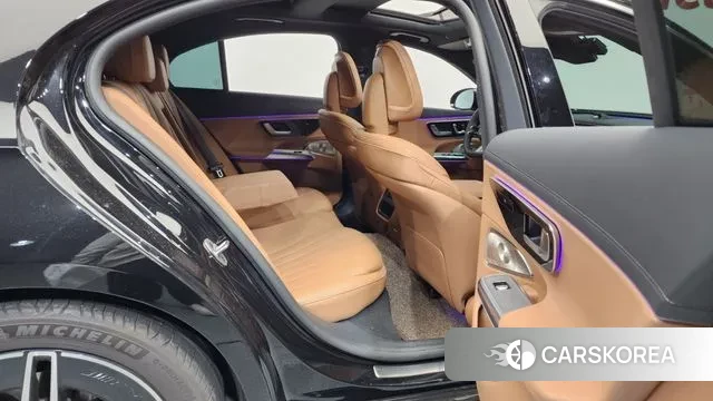 Mercedes-Benz E-Class W214 2025 Черный из Кореи, фото 3