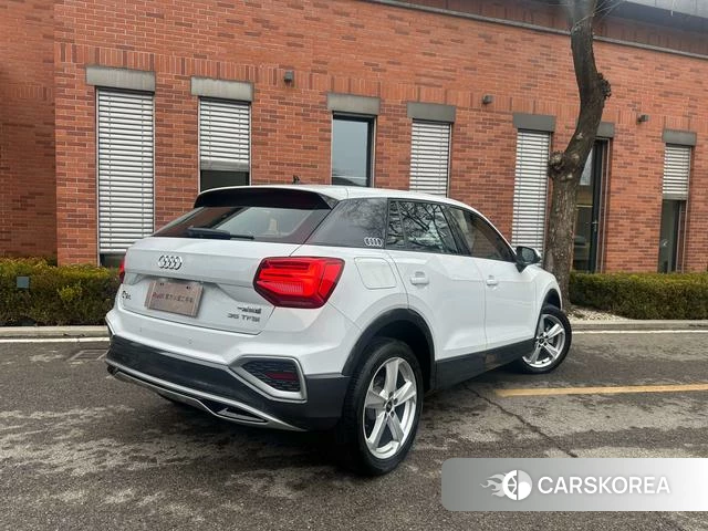 Audi Q2L 2024 Белый из Китая, фото 3