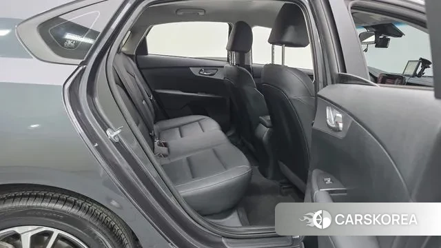 Kia The New K3 2nd generation 2022 Серый из Кореи, фото 3