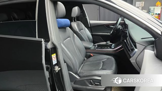 Audi Q8 (4M) 2021 Черный из Кореи, фото 3