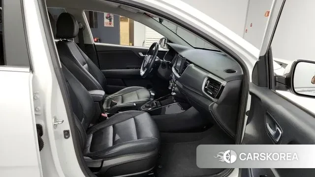 Kia Stonic 2019 Белый из Кореи, фото 3