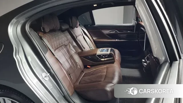 BMW 7 Series (G11) 2019 Серый из Кореи, фото 3