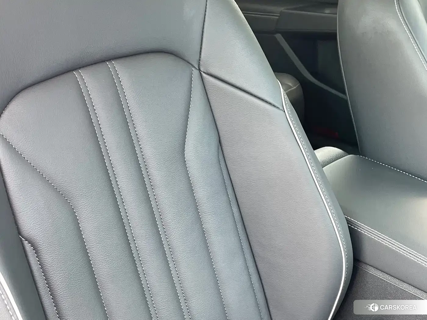 Volkswagen Passat 2024 Черный из Китая, фото 3