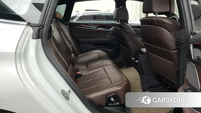 BMW 6 Series GT (G32) 2022 Белый из Кореи, фото 3