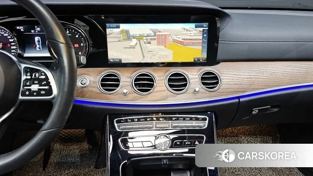 Mercedes-Benz E-Class W213 2019 Черный из Кореи, фото 3