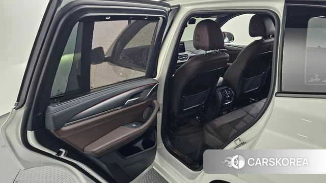 BMW X3 (G01) 2024 Белый из Кореи, фото 3