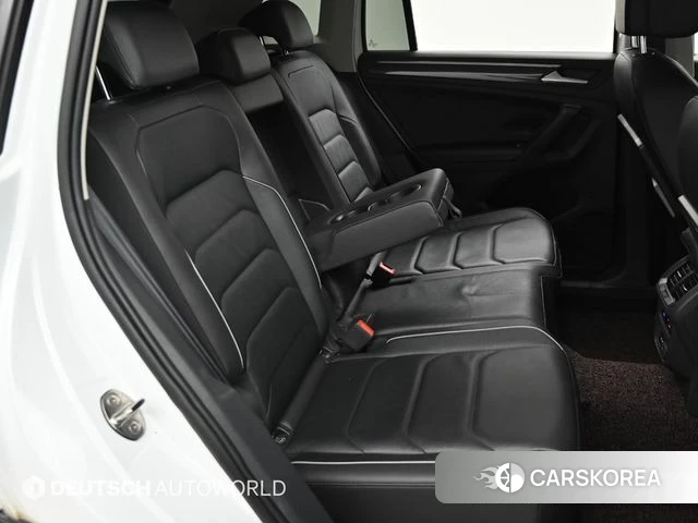 Volkswagen Tiguan second Generation 2019 Белый из Кореи, фото 3