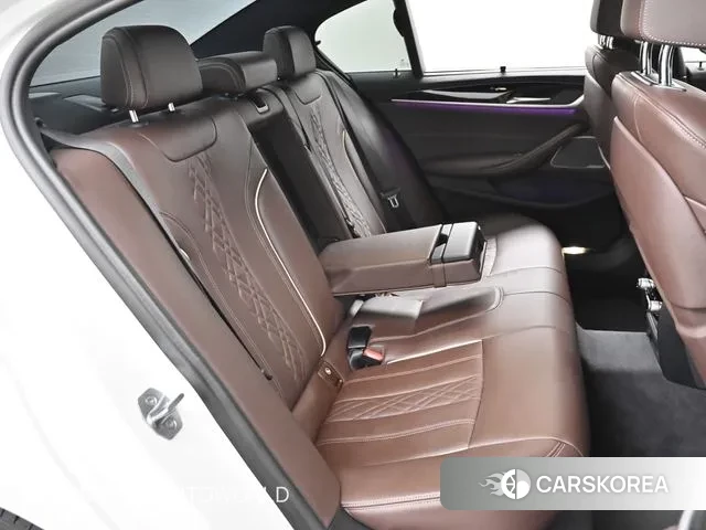 BMW 5 Series (G30) 2022 Белый из Кореи, фото 3