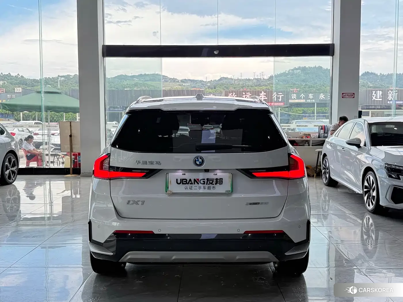 BMW iX1 2023 Белый из Китая, фото 4