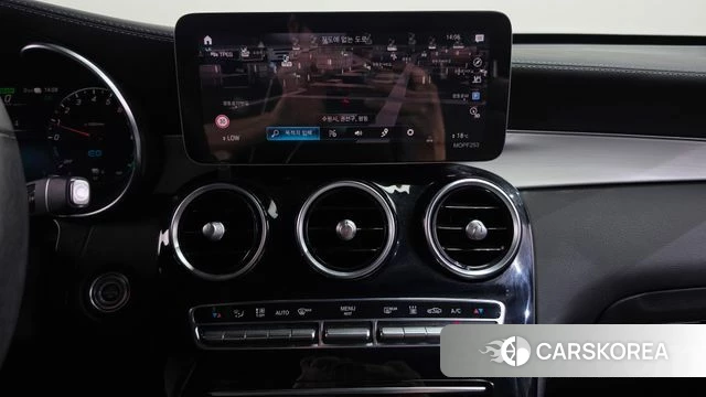 Mercedes-Benz GLC-Class X253 2021 Белый из Кореи, фото 3