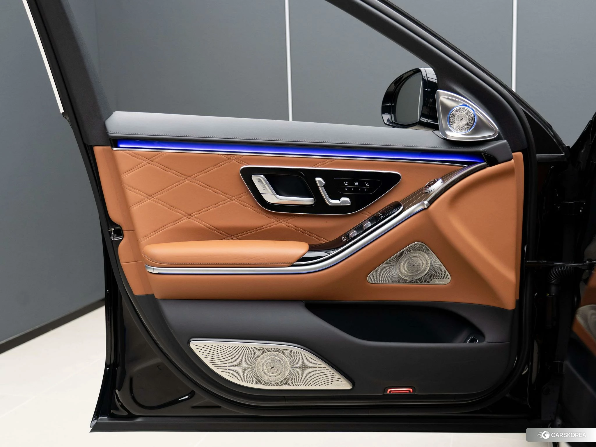 Mercedes-Benz Maybach S-class 2022 Черный из Китая, фото 3