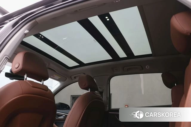 Audi Q7 2025 Черный из Китая, фото 3
