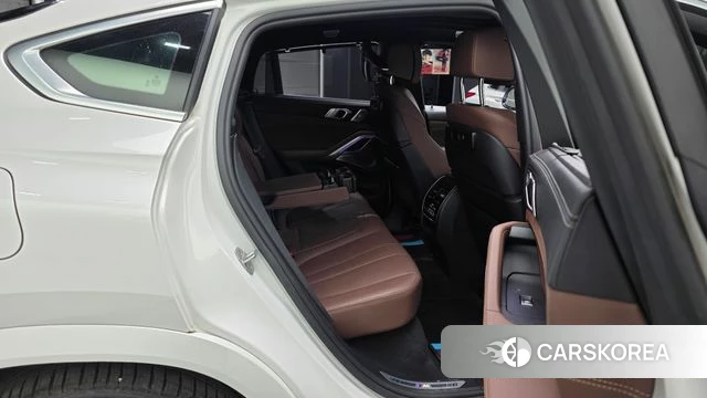 BMW X6 (G06) 2021 Белый из Кореи, фото 3